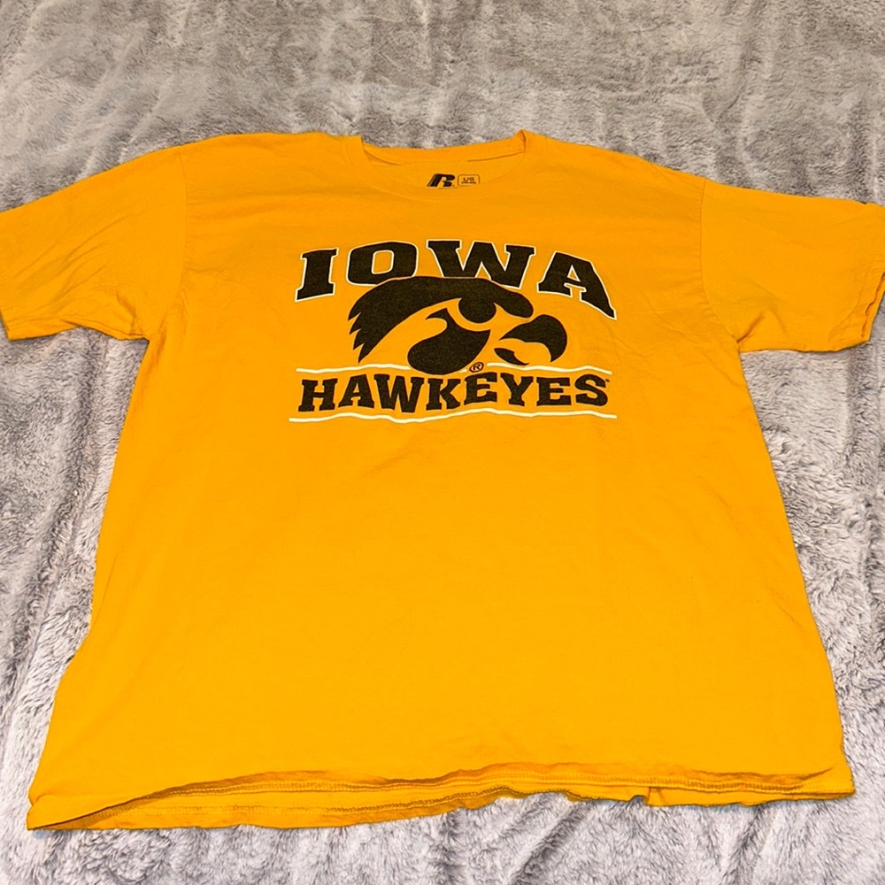 never worn iowa hawkeyes t-shirt